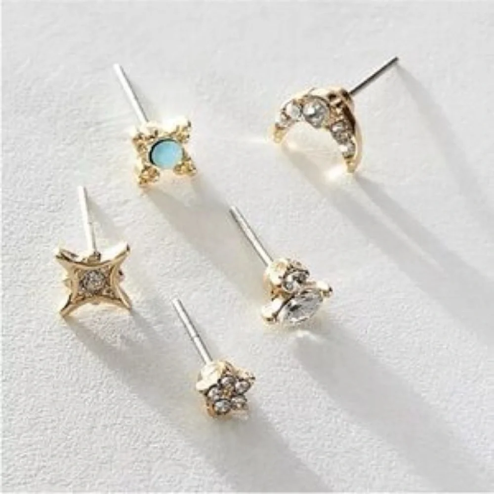 NWT Free People Velvet Rosette Stud Earring Pack & Brooch - Black, Blue, Pink - Picture 4 of 10